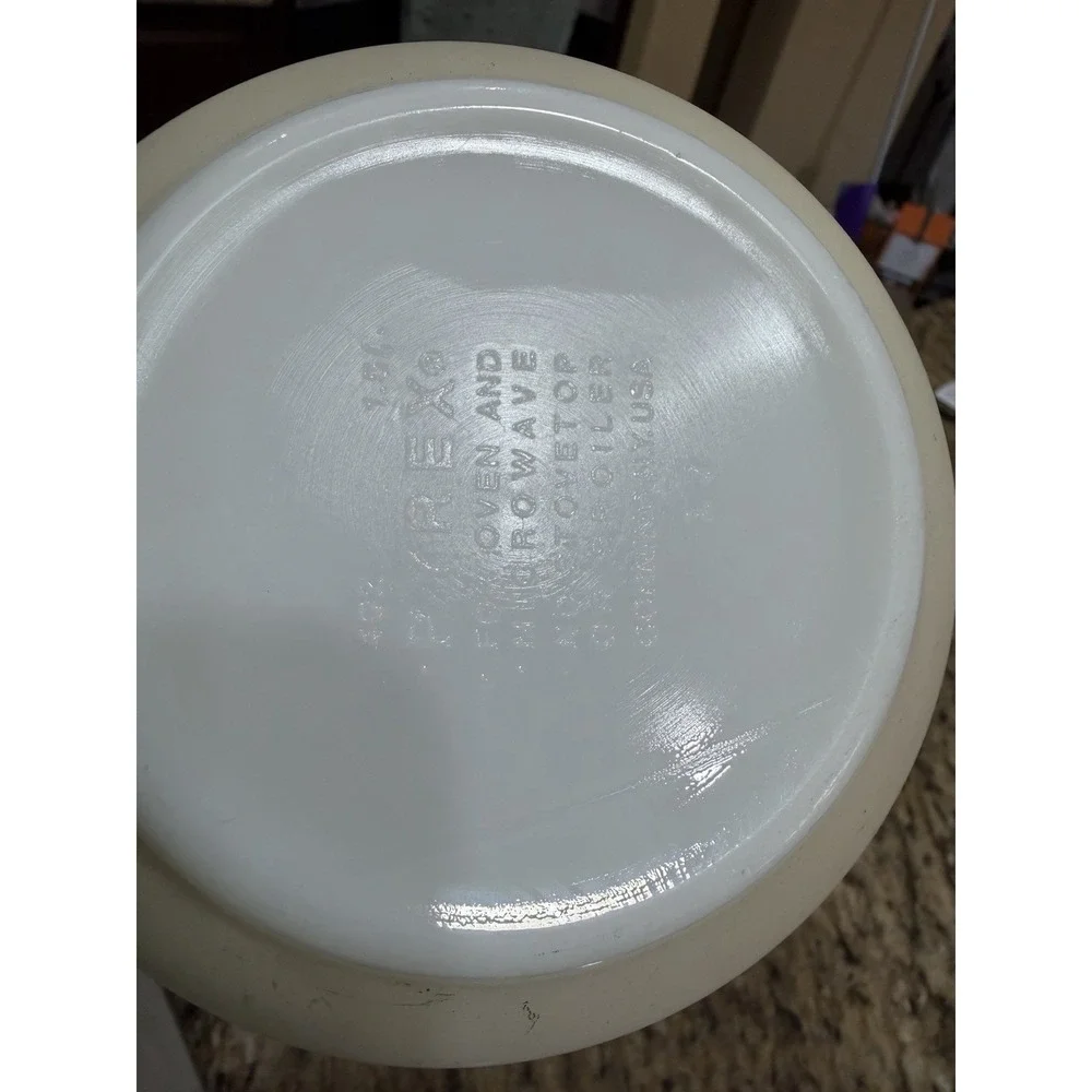 Pyrex - Vintage Forest Fancies Mushroom Woodland 402 1.5-QT Mixing bowl